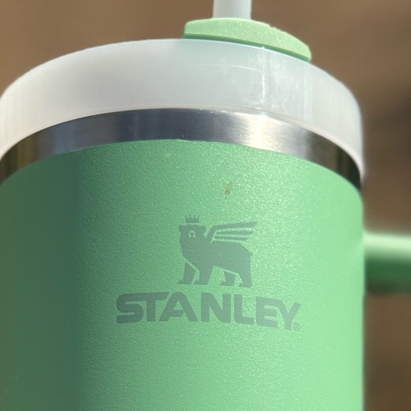 Stanley 40oz Quencher H2.0 Tumbler – Jade (Green) - Picture 5 of 9